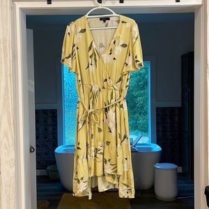 Rachel Roy 1X Yellow Floral Dress with Removable Sash